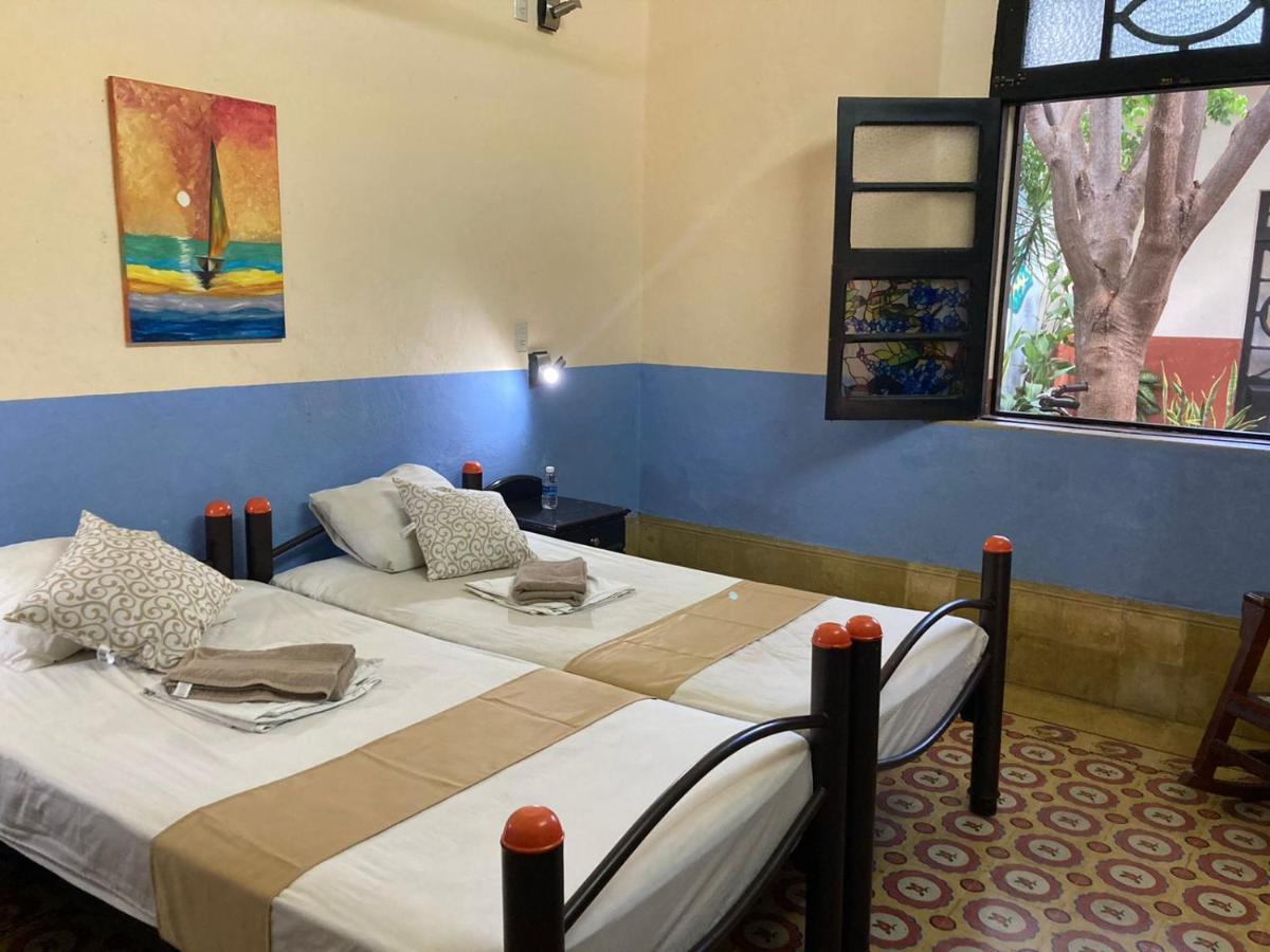 Hostal La Ermita Мерида Екстериор снимка