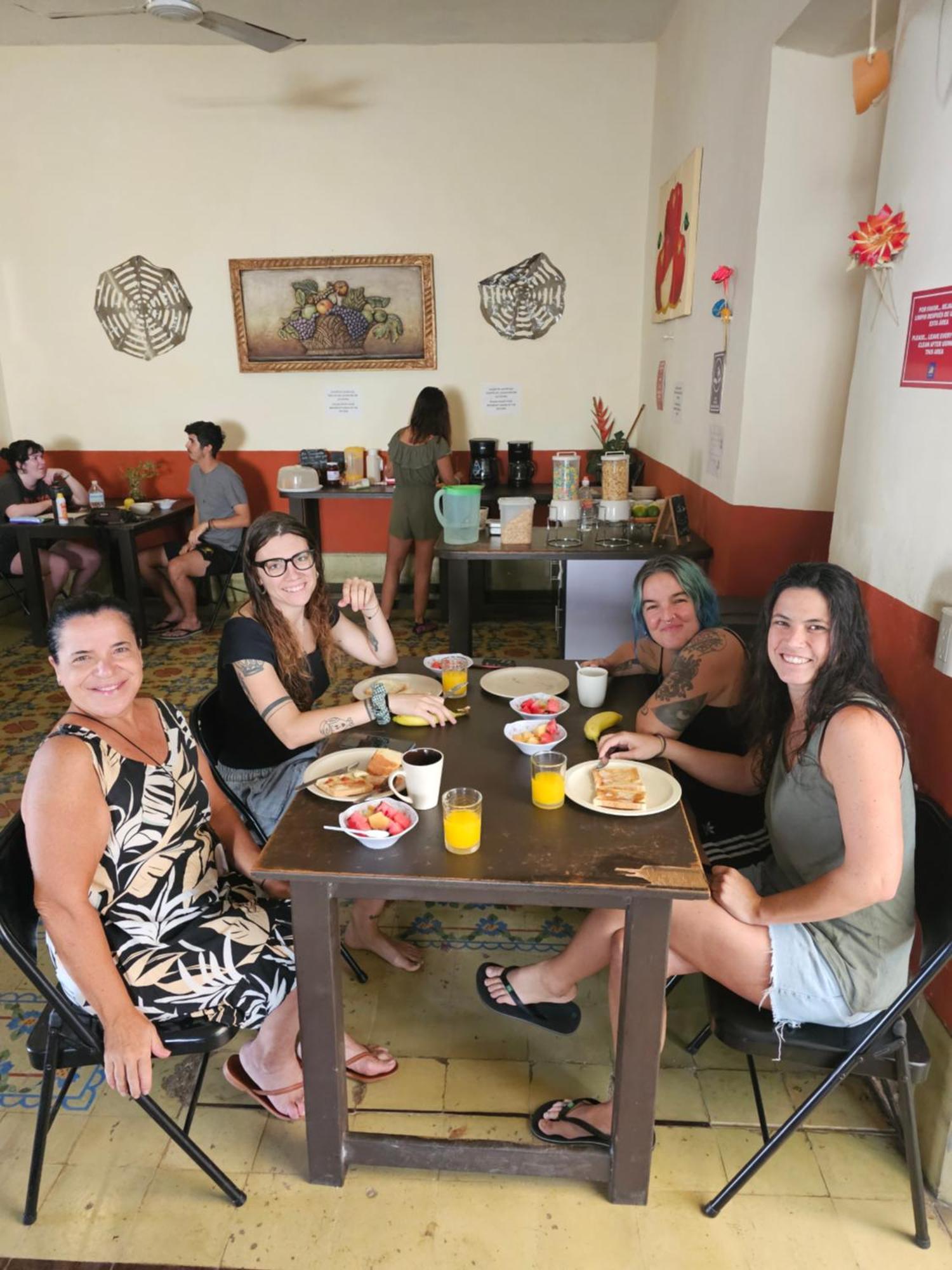 Hostal La Ermita Мерида Екстериор снимка